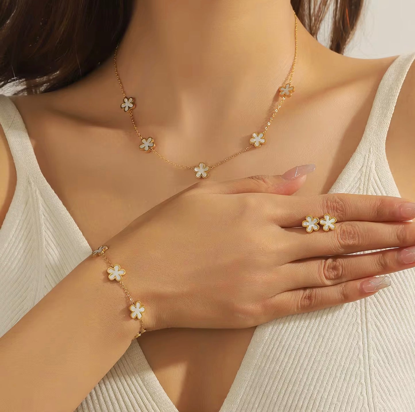 Stainless Steel 18k Gold Plated Flower Jewelry Set Tarnish Free Necklace Bracelet Earrings Set