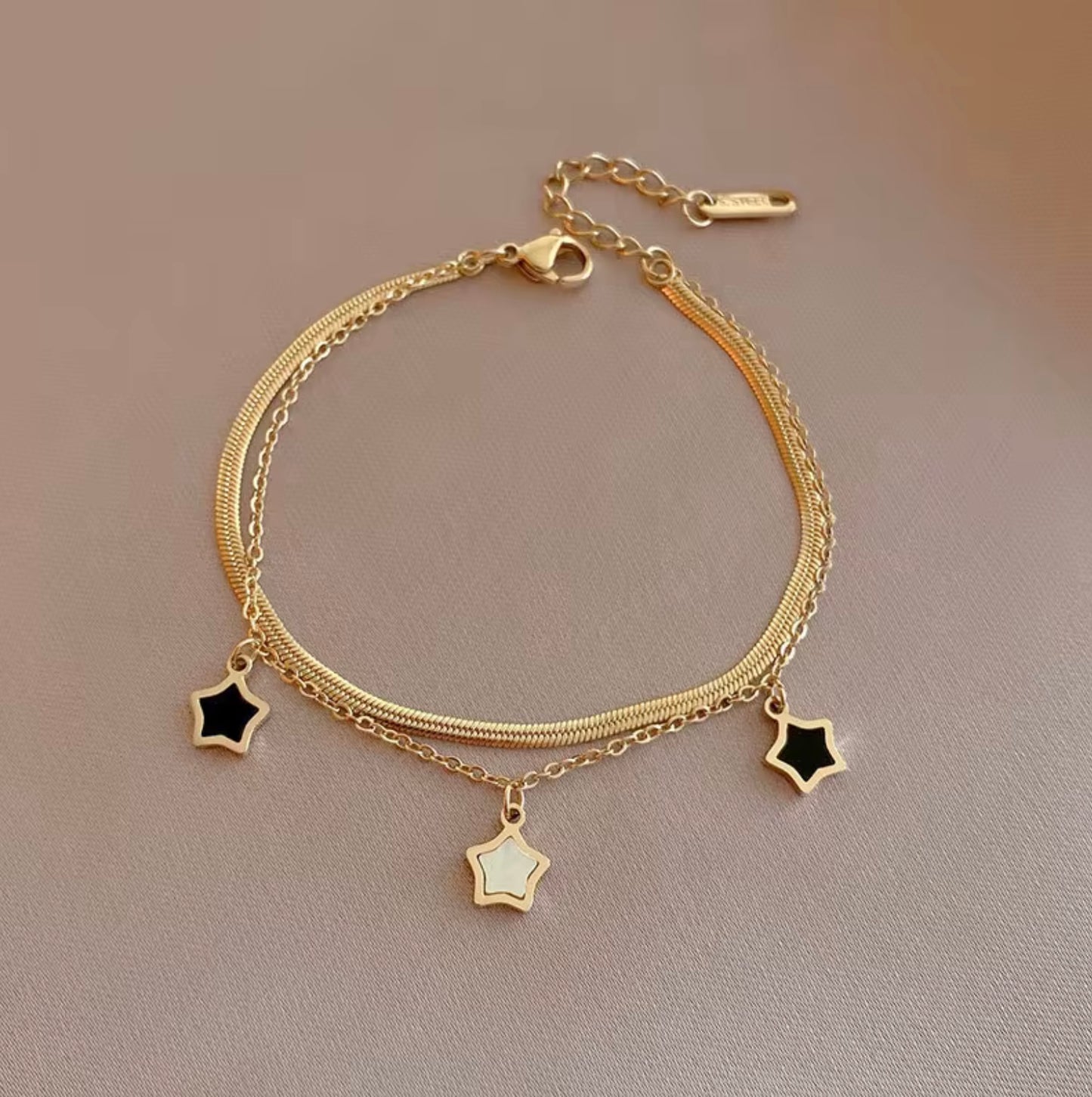 High-End 18k Gold Pvd Plated Stainless Steel Five Pointed Star Clavicle Chain  Necklace Bracelet Fashion
Jewelry Set