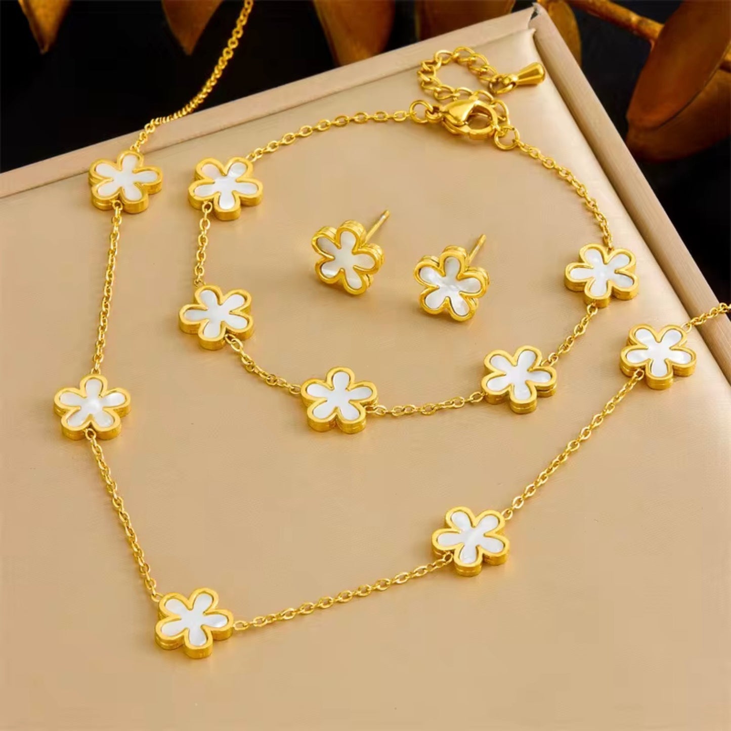 Stainless Steel 18k Gold Plated Flower Jewelry Set Tarnish Free Necklace Bracelet Earrings Set